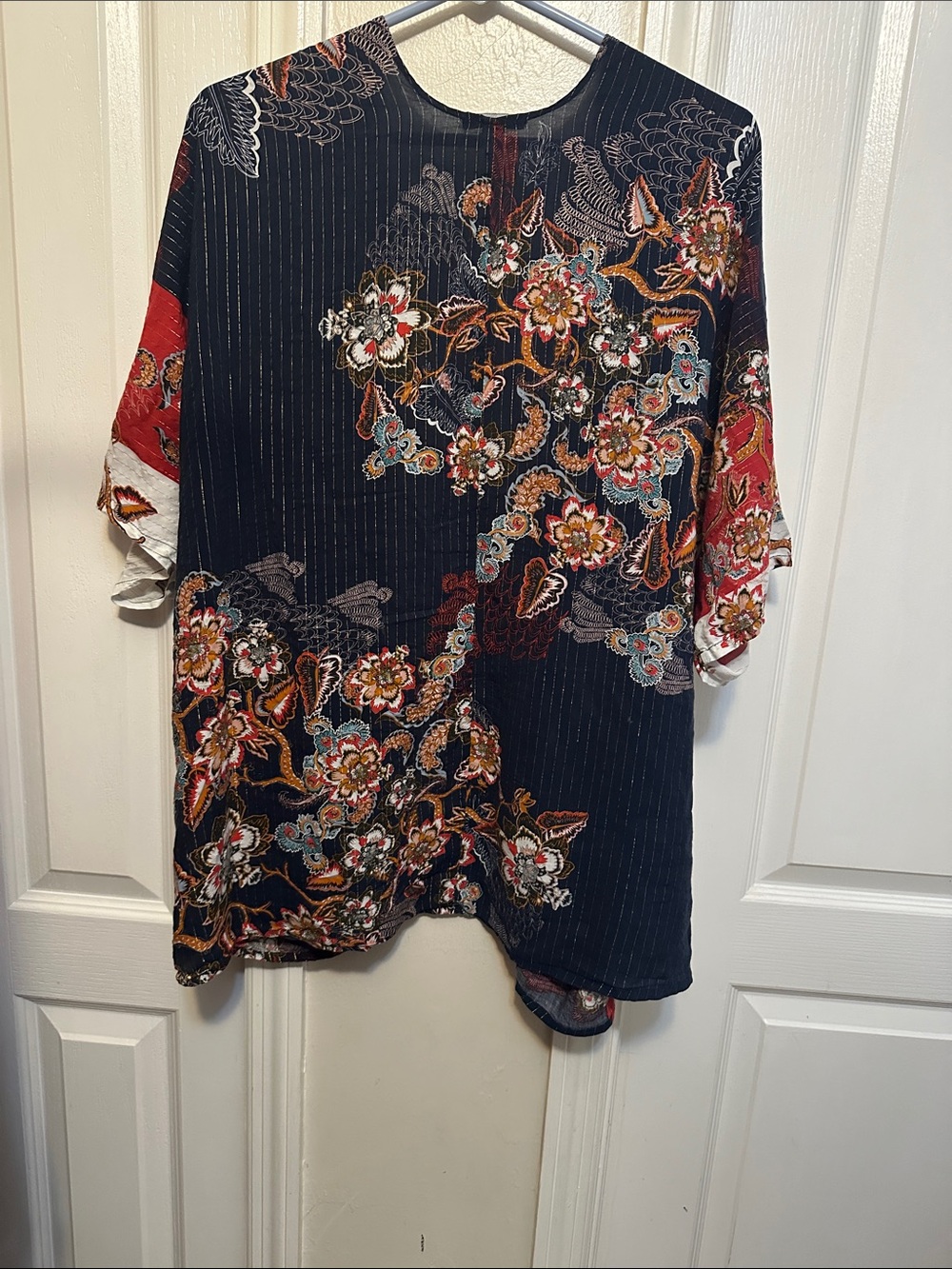 Zane Navy and Red Floral Open-Front Kimono Sweater - Picture 5 of 5